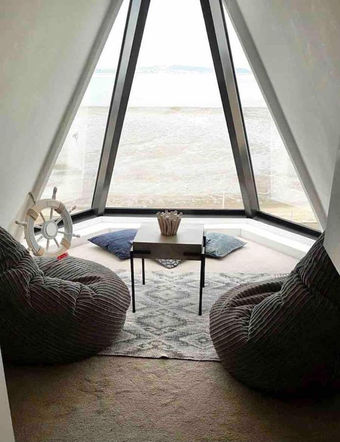 Lovely 2 Bedroom Modern Loft Apartment Sea View Morecambe Exterior photo